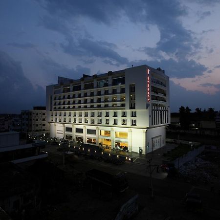 Hotel Shelton Rājahmundry Zewnętrze zdjęcie
