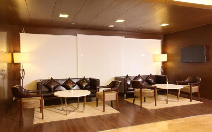 Hotel Shelton Rājahmundry Zewnętrze zdjęcie